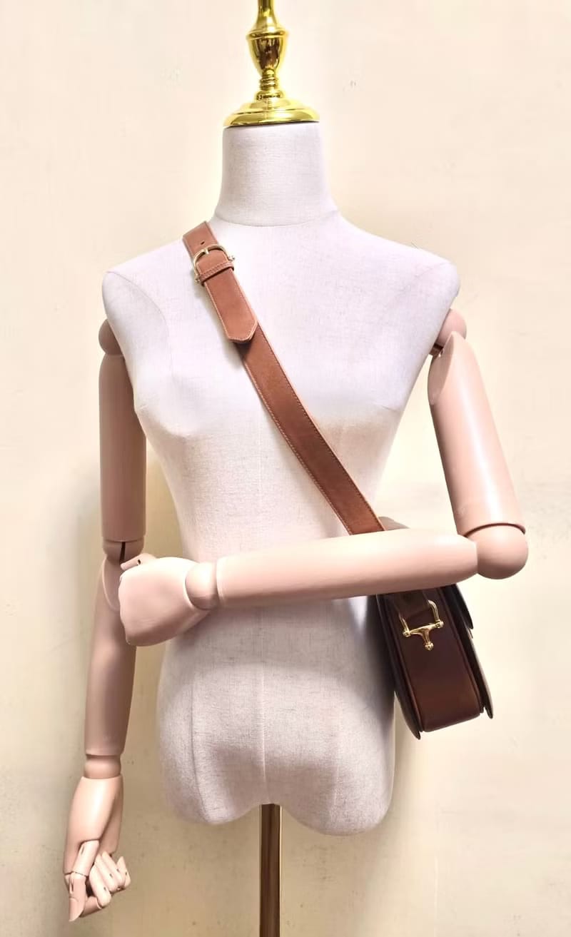 Celine Brown Gold Carriage Shoulder Bag/Slant Bag/Shoulder Bag/Side Bag