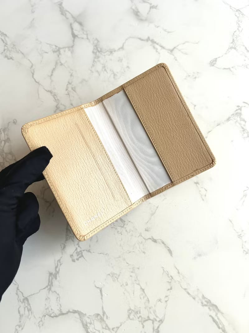 Chanel 米杏色牛皮名片包/卡片包/短夾/錢包/卡包