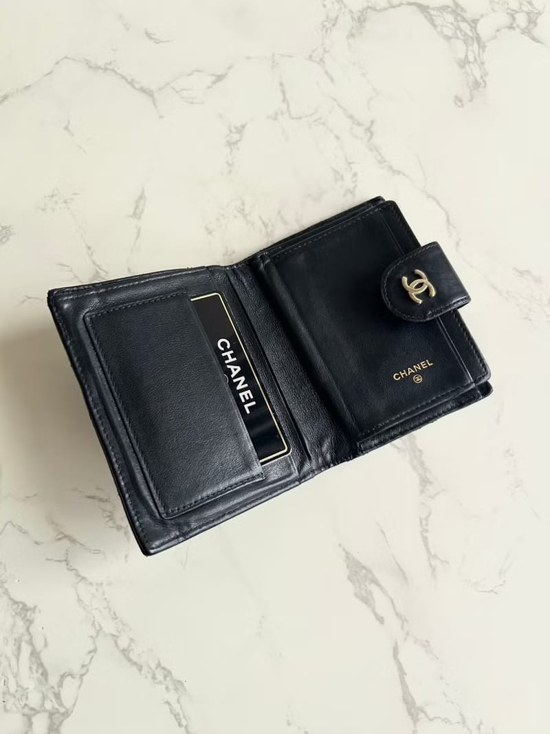 Chanel黑金色羊皮皮革中夾 皮夾 錢包 短夾