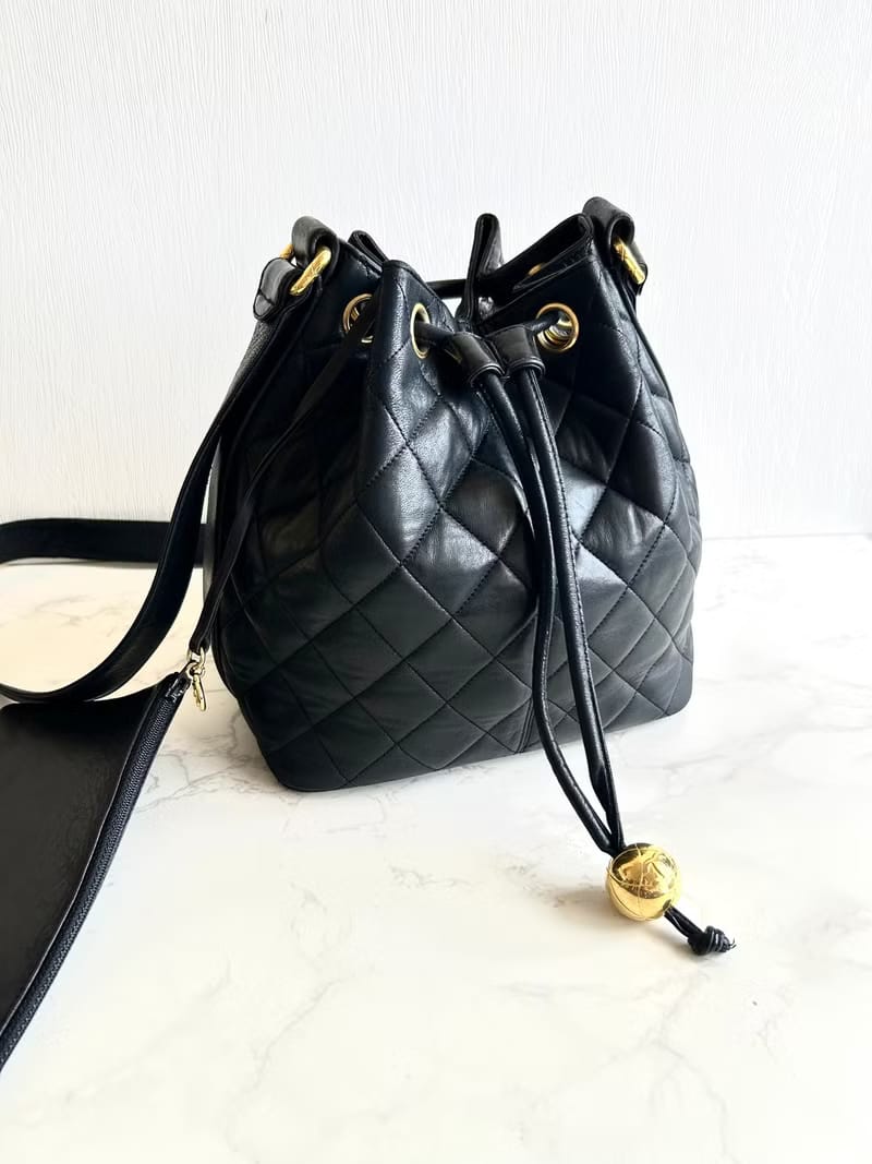 Chanel古董黑色水桶包/側背包/單肩包/斜背包