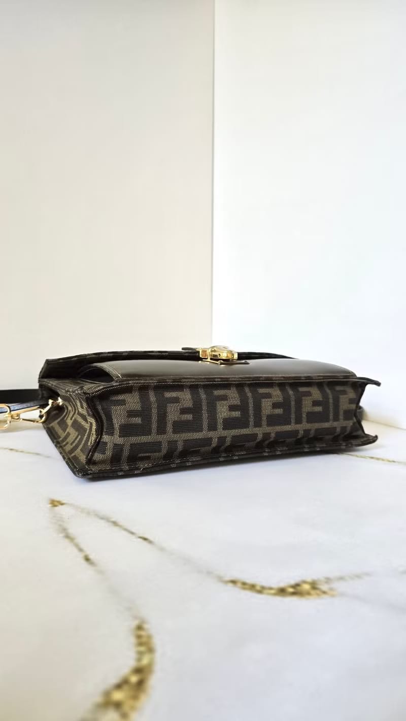 Fendi 黑咖啡色Zucca老花信封風琴包/斜背包/側背包/單肩包