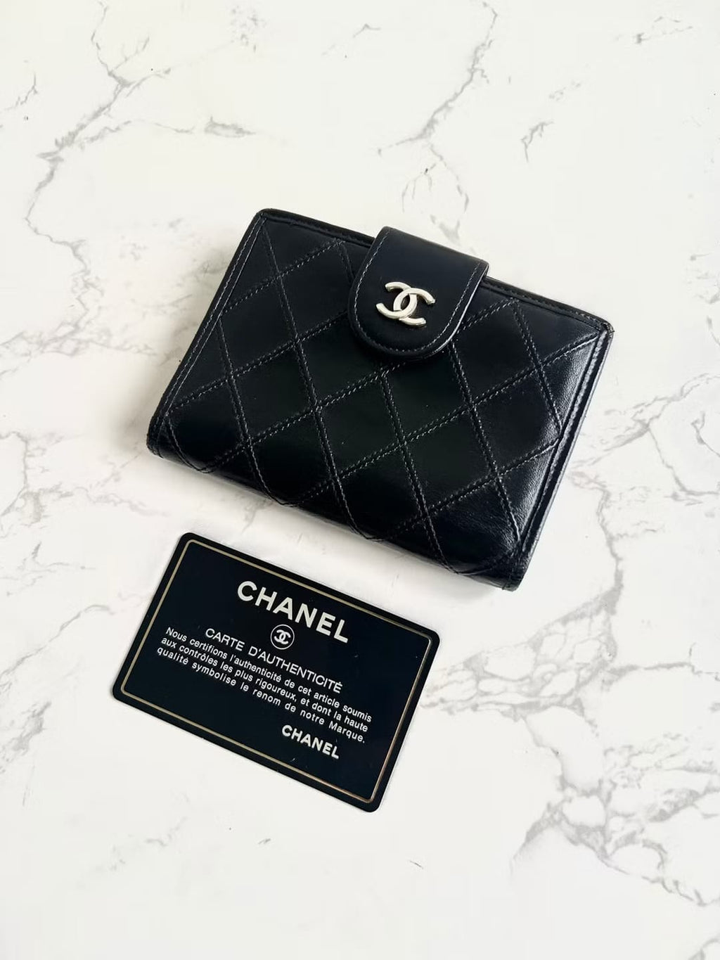 Chanel Black Lambskin Kiss Lock Pouch/Medium Wallet/Wallet/Small Wallet