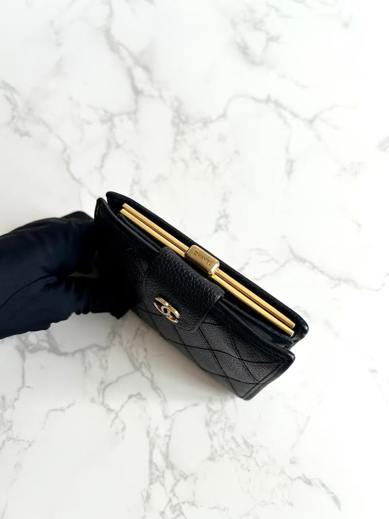 Chanel Black Caviar Leather Medium Wallet/Bifold Wallet/Wallet/Short Wallet