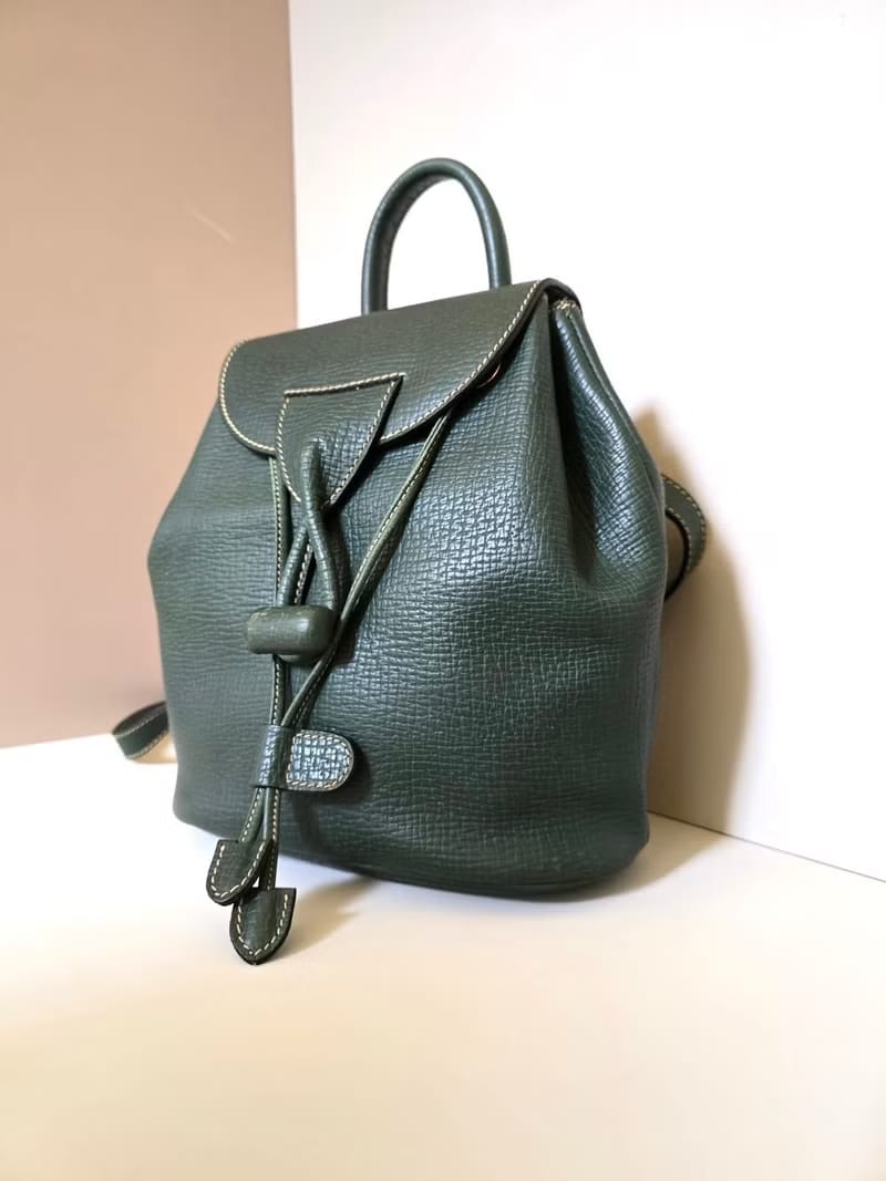 Loewe 橄欖綠旋轉扣後背包 雙肩包