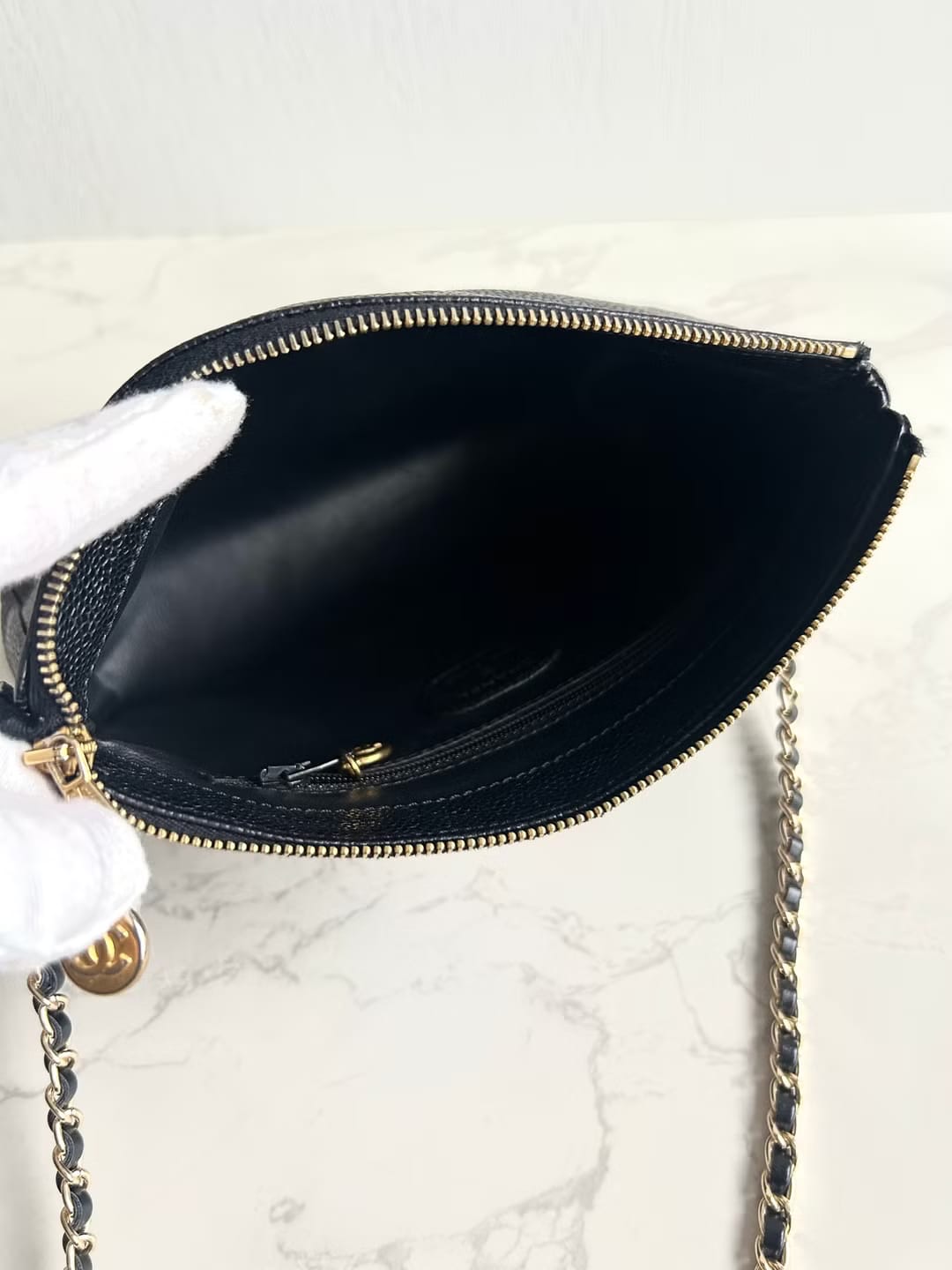 Chanel Black Caviar Leather Crossbody/Shoulder Bag