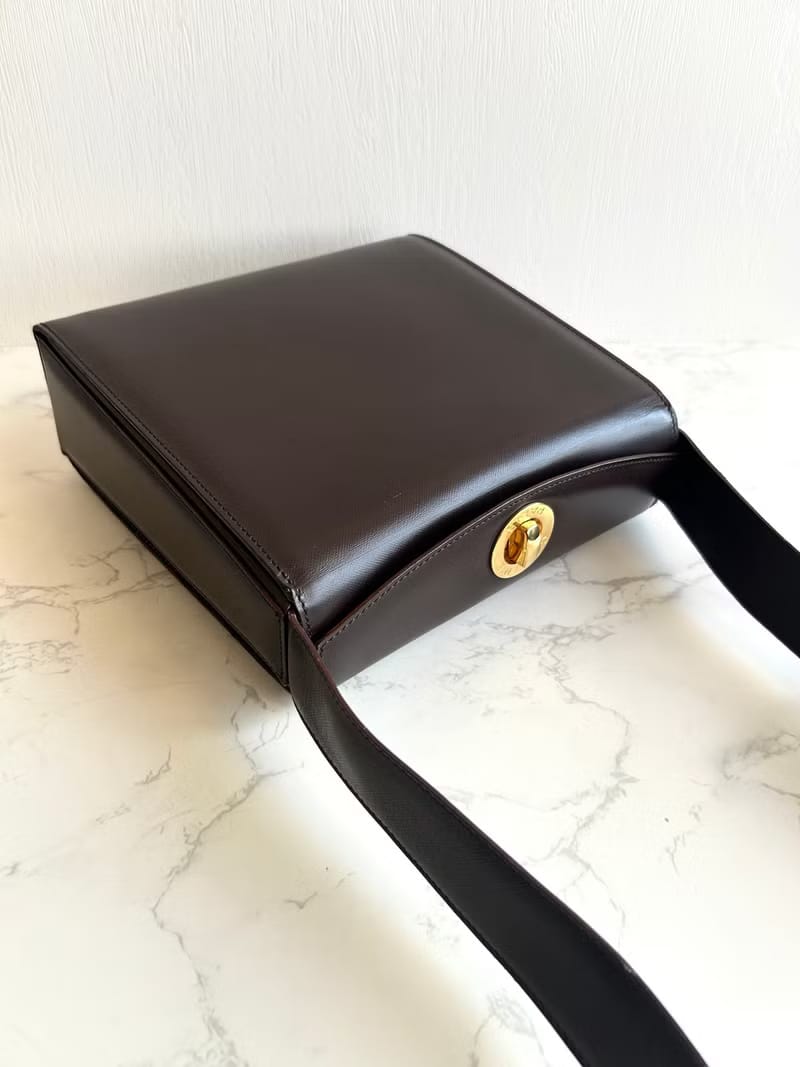 Celine咖啡色旋轉扣盒子包/斜背包/單肩包/側背包