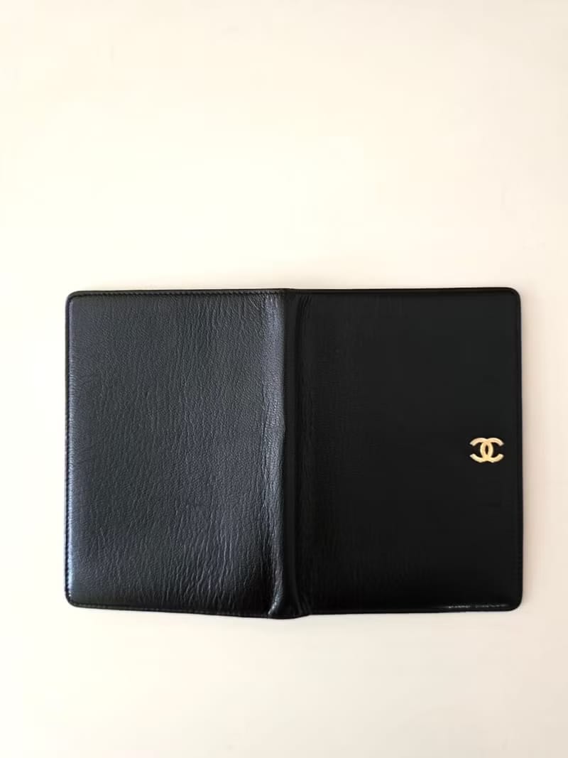 Chanel black leather midi/short clip/wallet