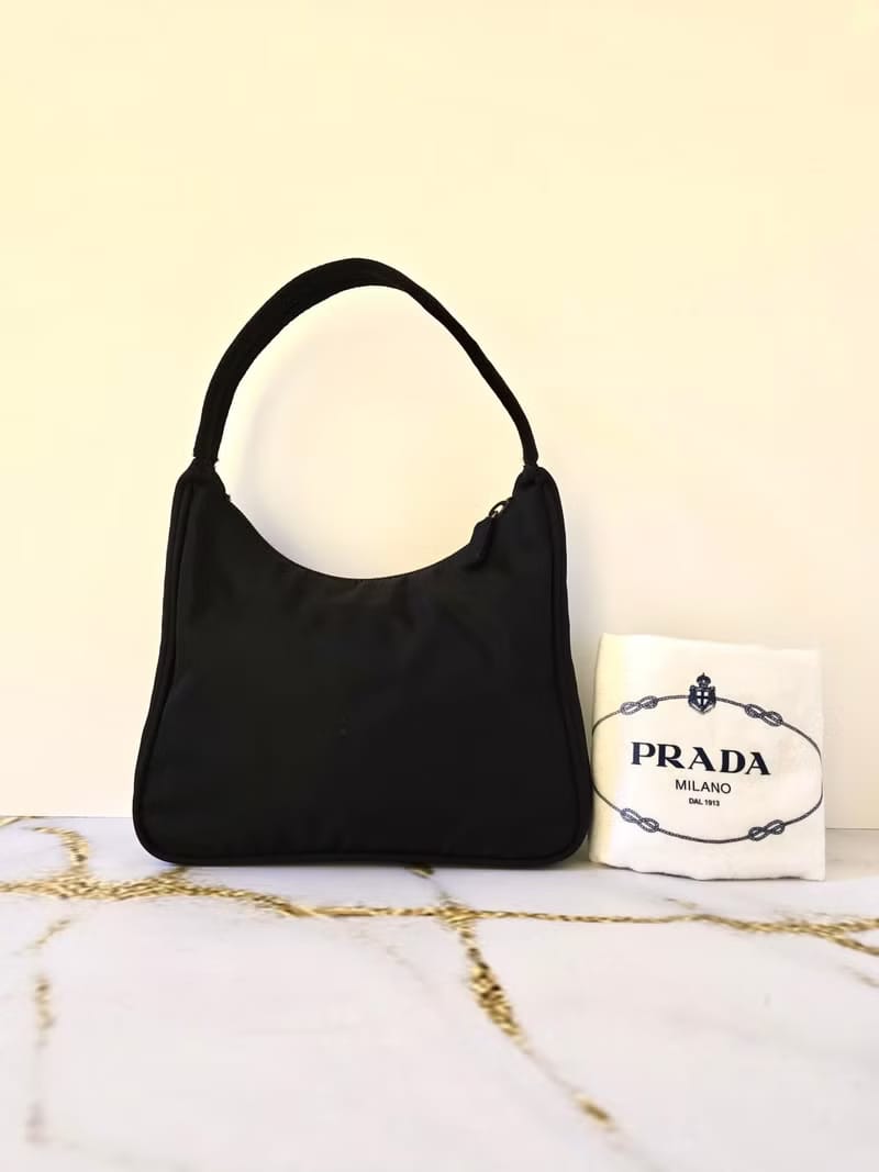Prada 經典黑銀色Hobo流浪腋下包/單肩包/側背包
