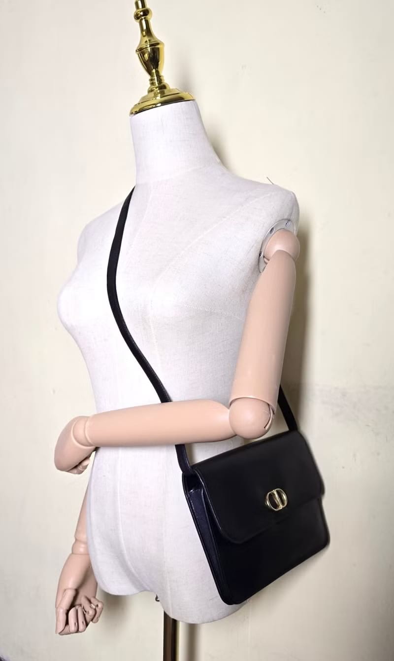 Dior Montaigne黑金牛皮翻蓋包/單肩包/側背包/斜背包