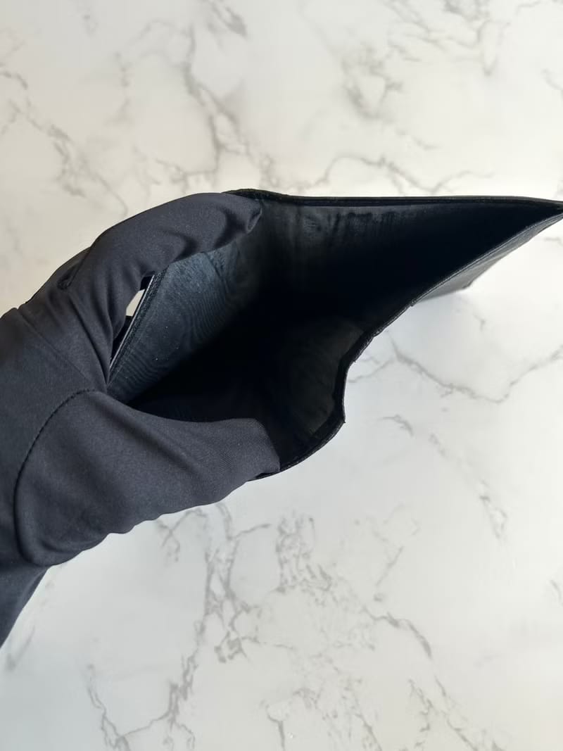 Chanel黑色皮革中短夾/旅行護照套/錢包