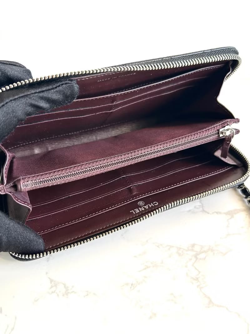 Chanel Black and Silver Caviar WOC Shoulder Bag/Crossbody Bag/Wallet/Single Shoulder Bag