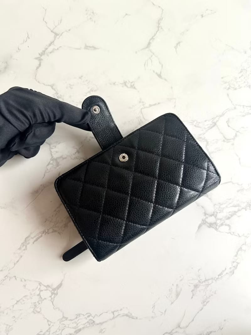 Chanel黑銀扣魚子醬皮革中夾/錢包/皮夾/卡片/零錢包