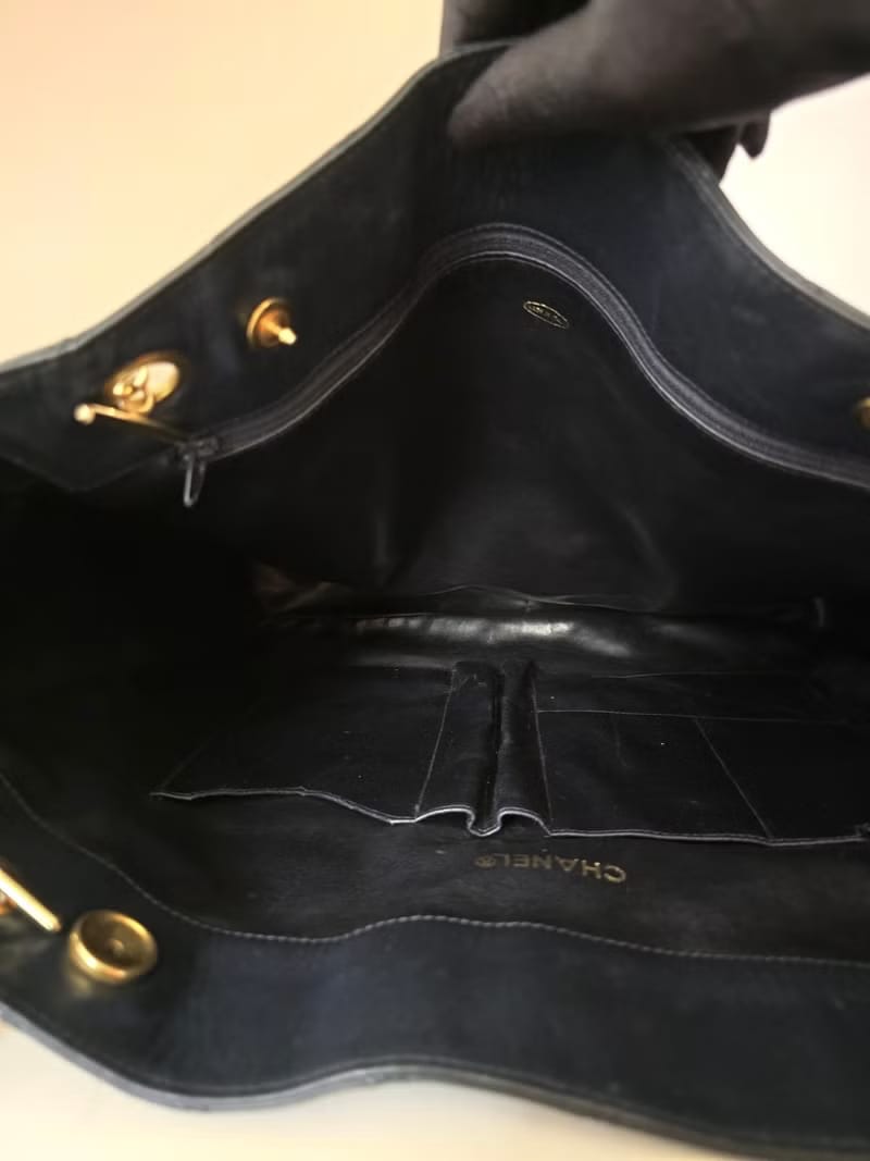 Chanel black diamond chain tote bag/side backpack/shoulder bag