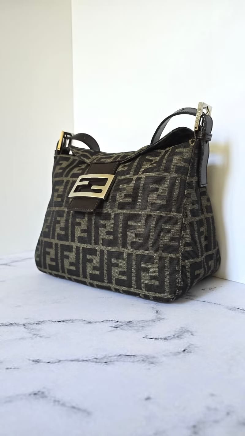 Fendi Zucca咖啡色老花Mama Baguette腋下包/側背包