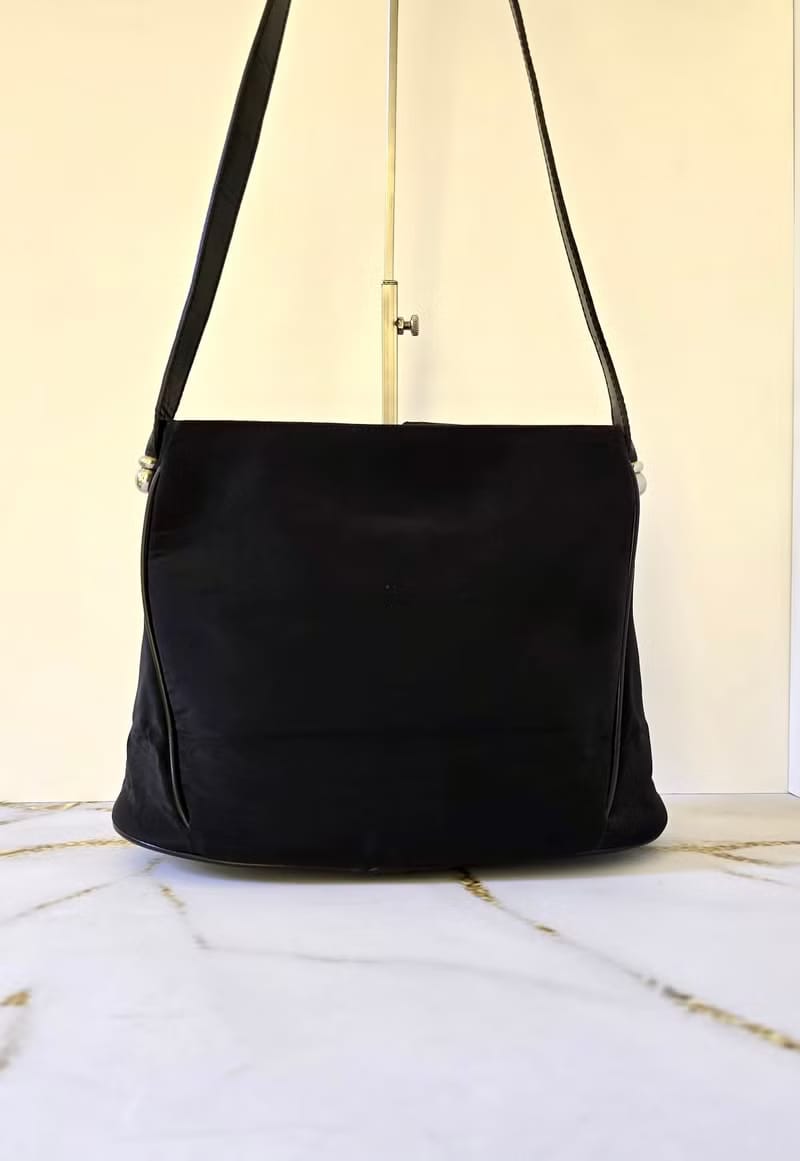 Loewe黑色銀雕刻扣拼皮流浪包/側背包/單肩包