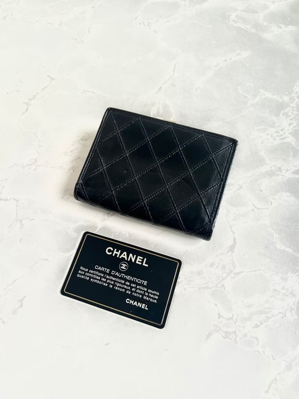 Chanel Black Lambskin Kiss Lock Pouch/Medium Wallet/Wallet/Small Wallet