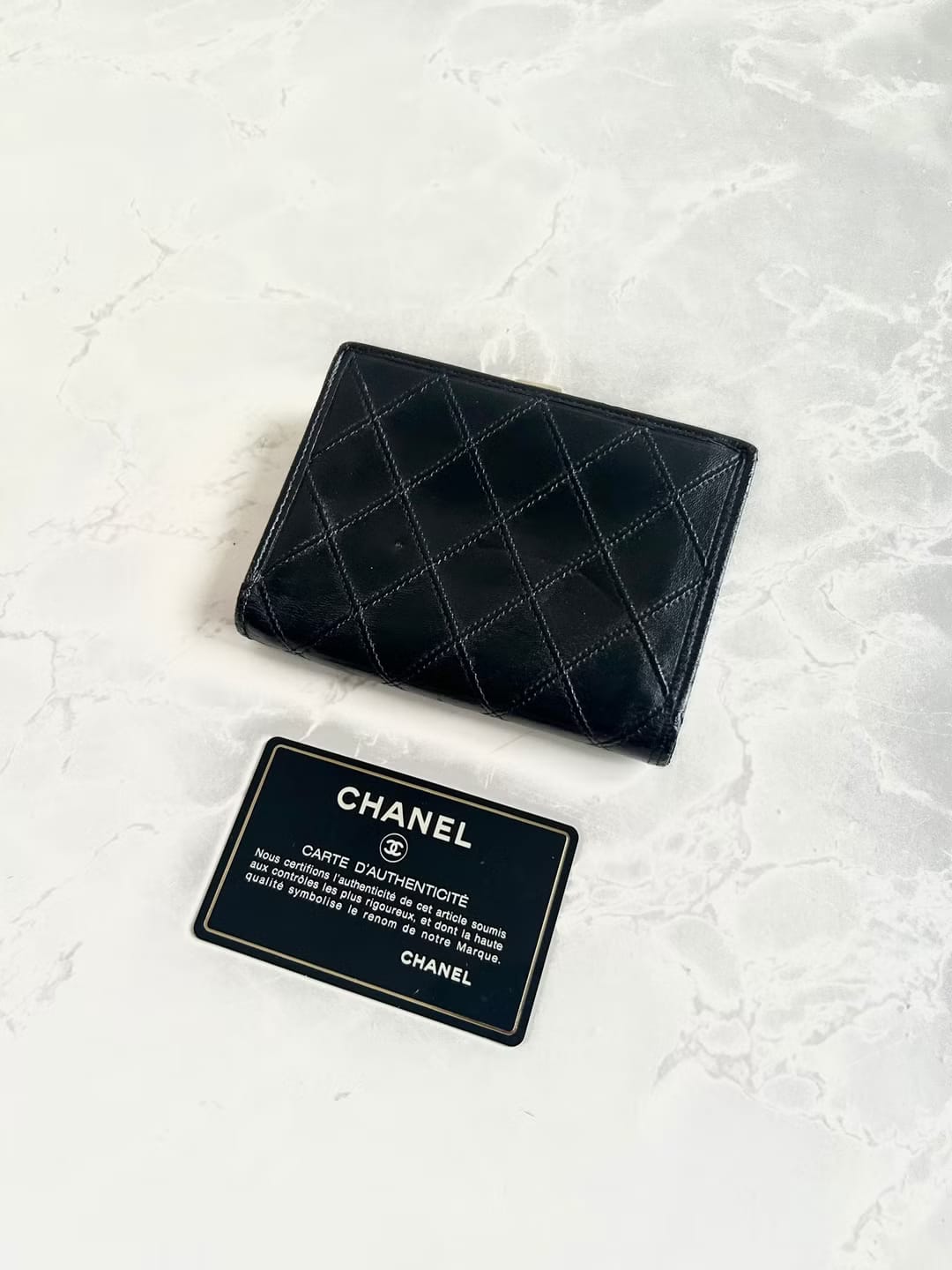 Chanel Black Lambskin Kiss Lock Pouch/Medium Wallet/Wallet/Small Wallet