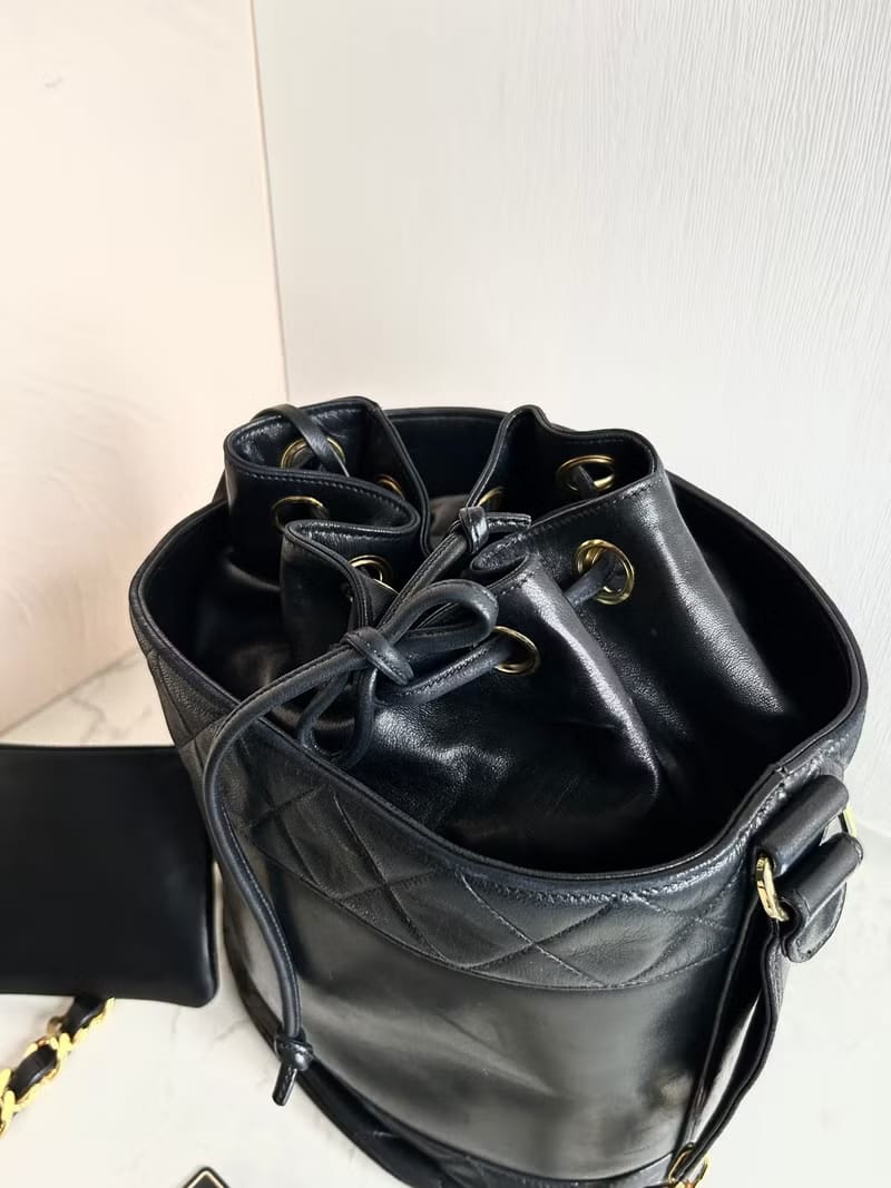 Chanel古董黑色水桶包/側背包/斜背包/單肩包