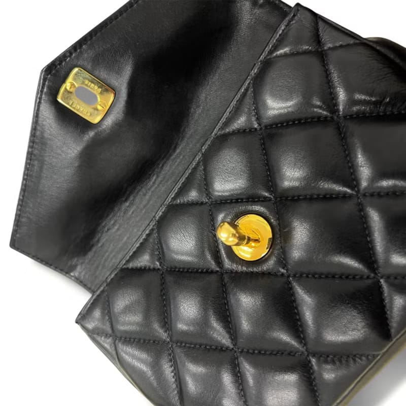 Chanel黑色金扣單肩包/腰帶包/側背包