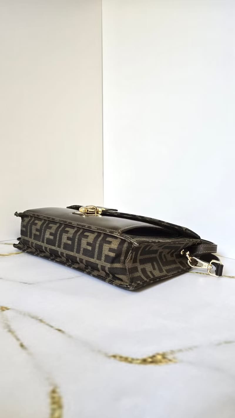 Fendi 黑咖啡色Zucca老花信封風琴包/斜背包/側背包/單肩包