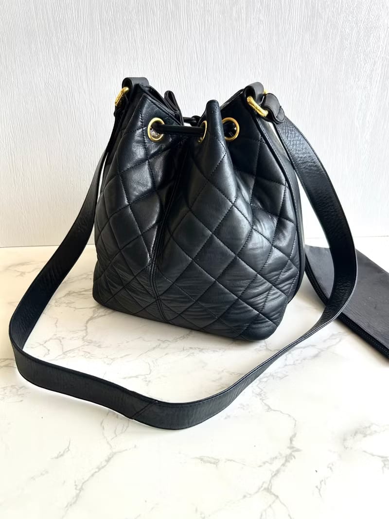 Chanel古董黑色水桶包/側背包/單肩包/斜背包