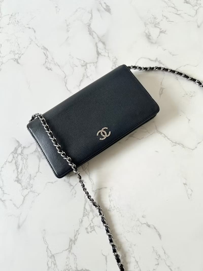 Chanel黑色魚子醬皮革WOC長夾錢包斜背包/側背包/單肩包