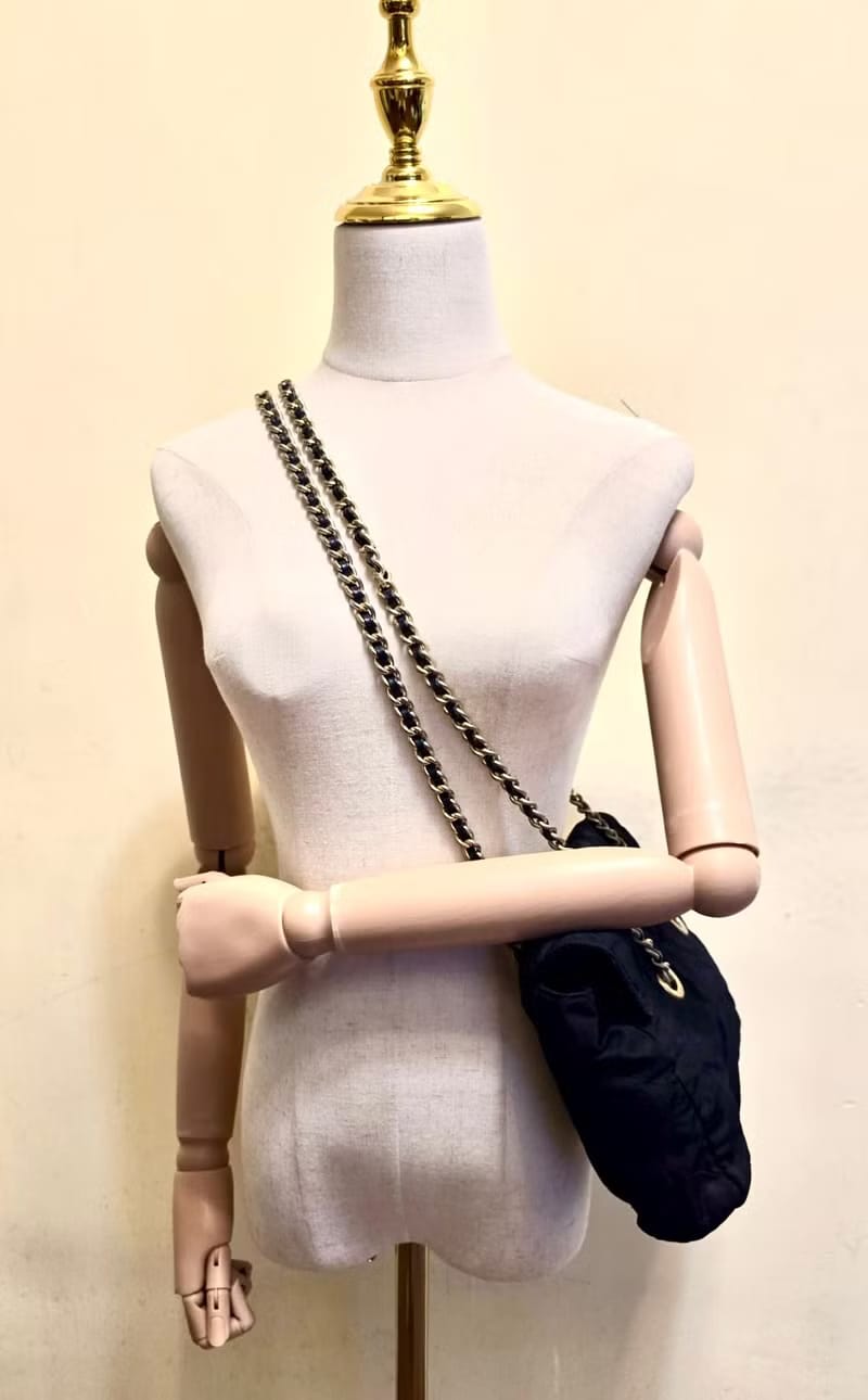 Prada黑色降落傘鏈子側背包/單肩包/斜背包