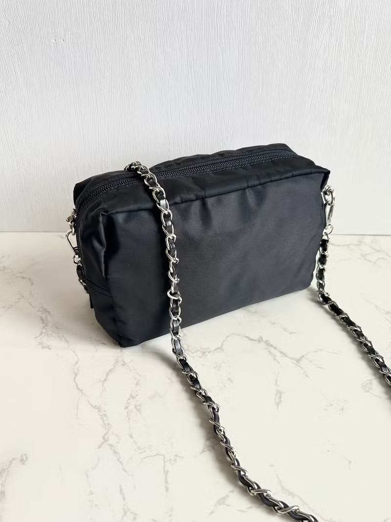 Prada 黑色經典單肩包 側背包 古董包 斜背包