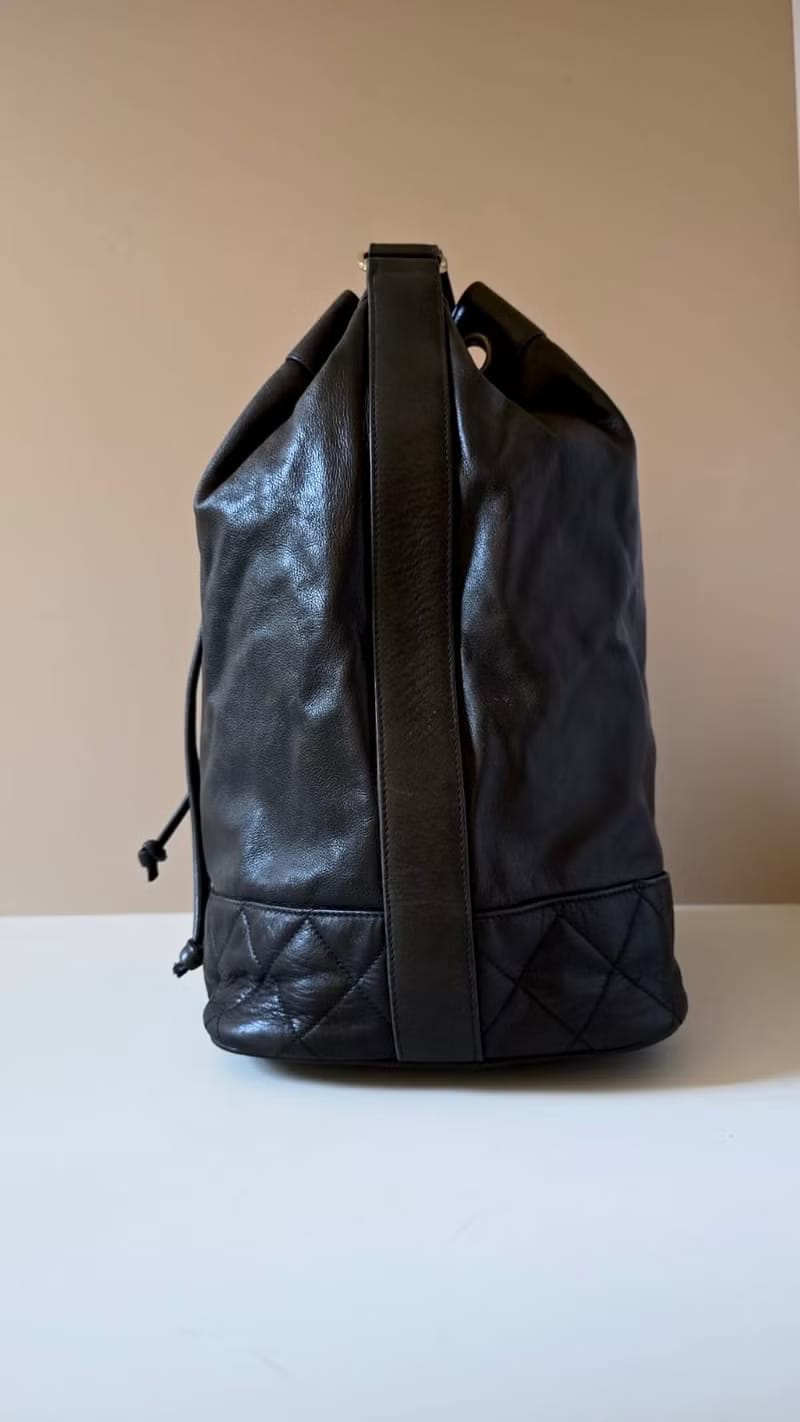 Chanel Vintage Black Full Leather Gold Chain Bucket Bag/Shoulder Bag/Crossbody Bag