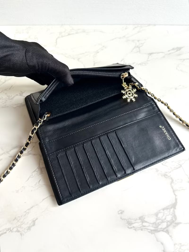 Chanel black ice cube long wallet/wallet/crossbody bag/side bag/shoulder bag