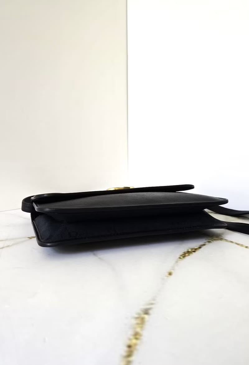 Dior Montaigne黑金牛皮翻蓋包/單肩包/側背包/斜背包