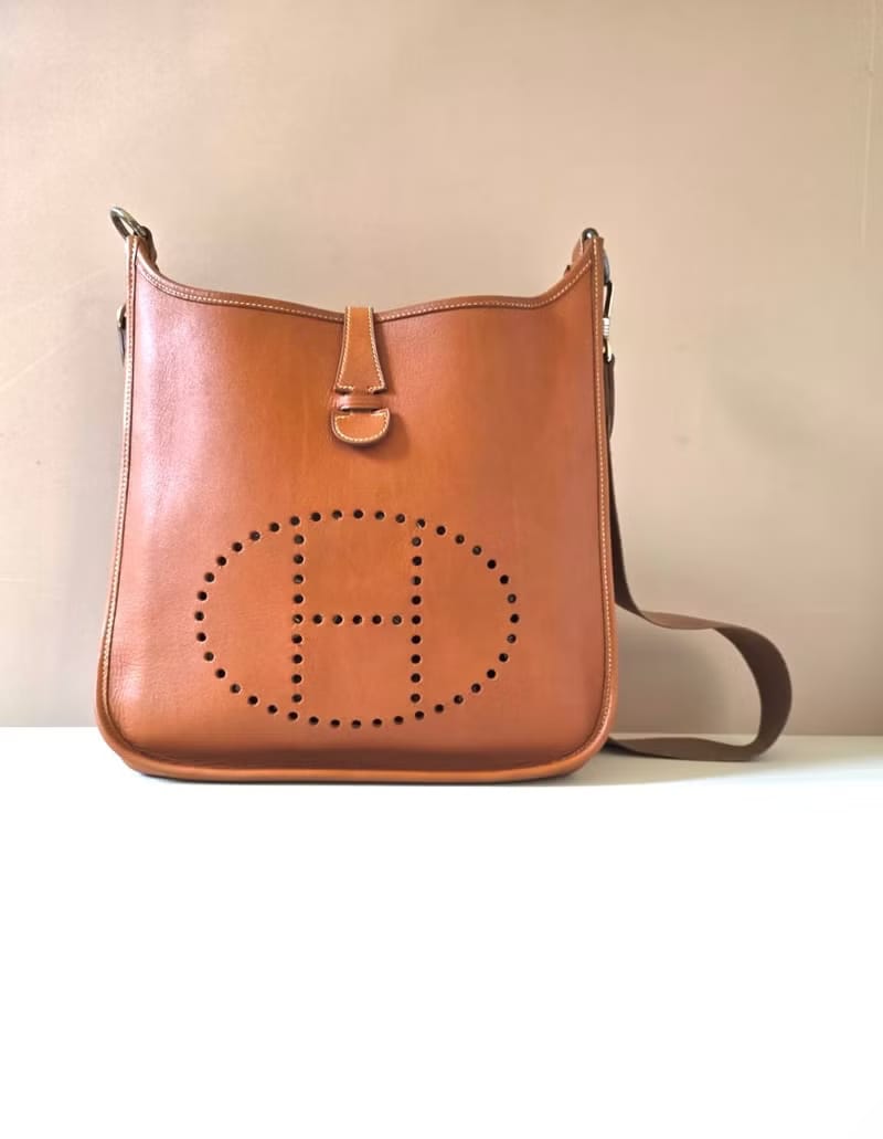 LA LUNE: Pre-owned Hermès Evelyne leather crossbody bag, shoulder bag