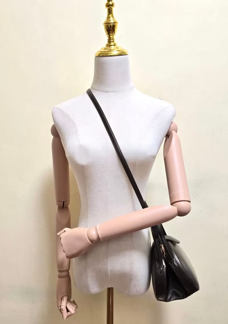 Loewe博物館蛋蛋側背包/斜背包/單肩包