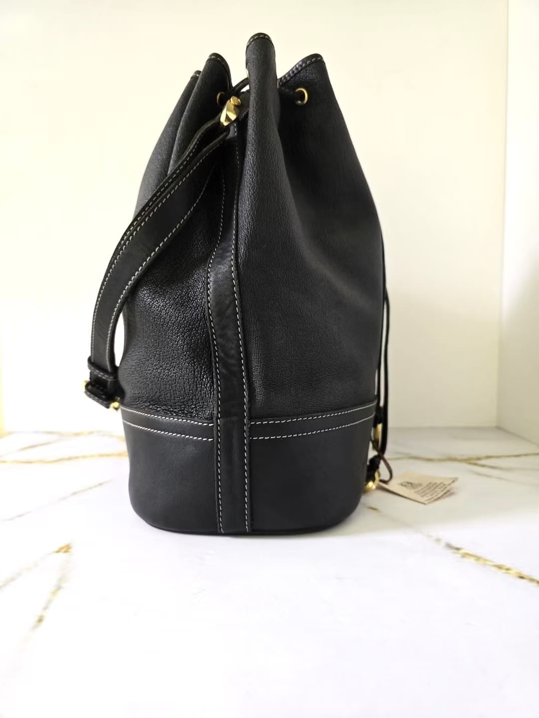Loewe 黑金雕刻水桶包/單肩包/斜背包/側背包