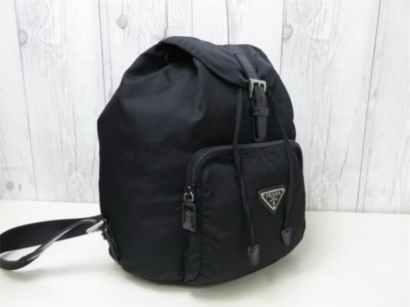 Prada黑色銀標尼龍雙肩包/後背包/背囊