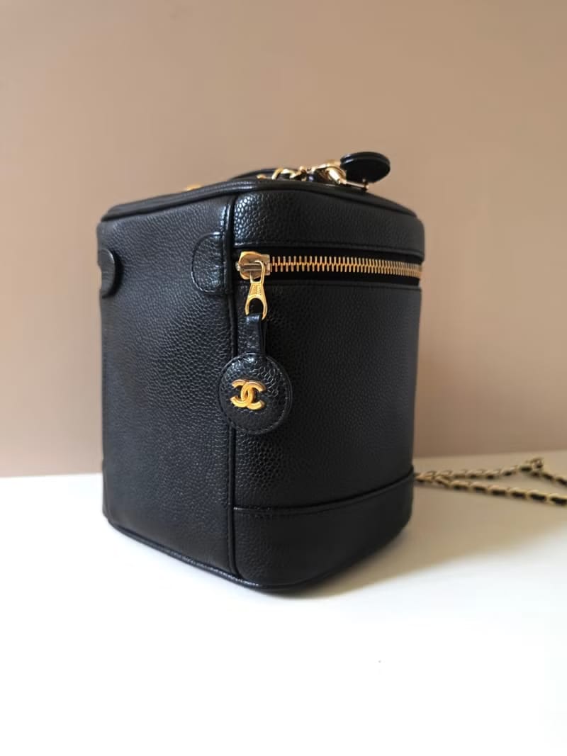 Chanel Black Caviar Cosmetic Case Bag/Slant Bag/Shoulder Bag