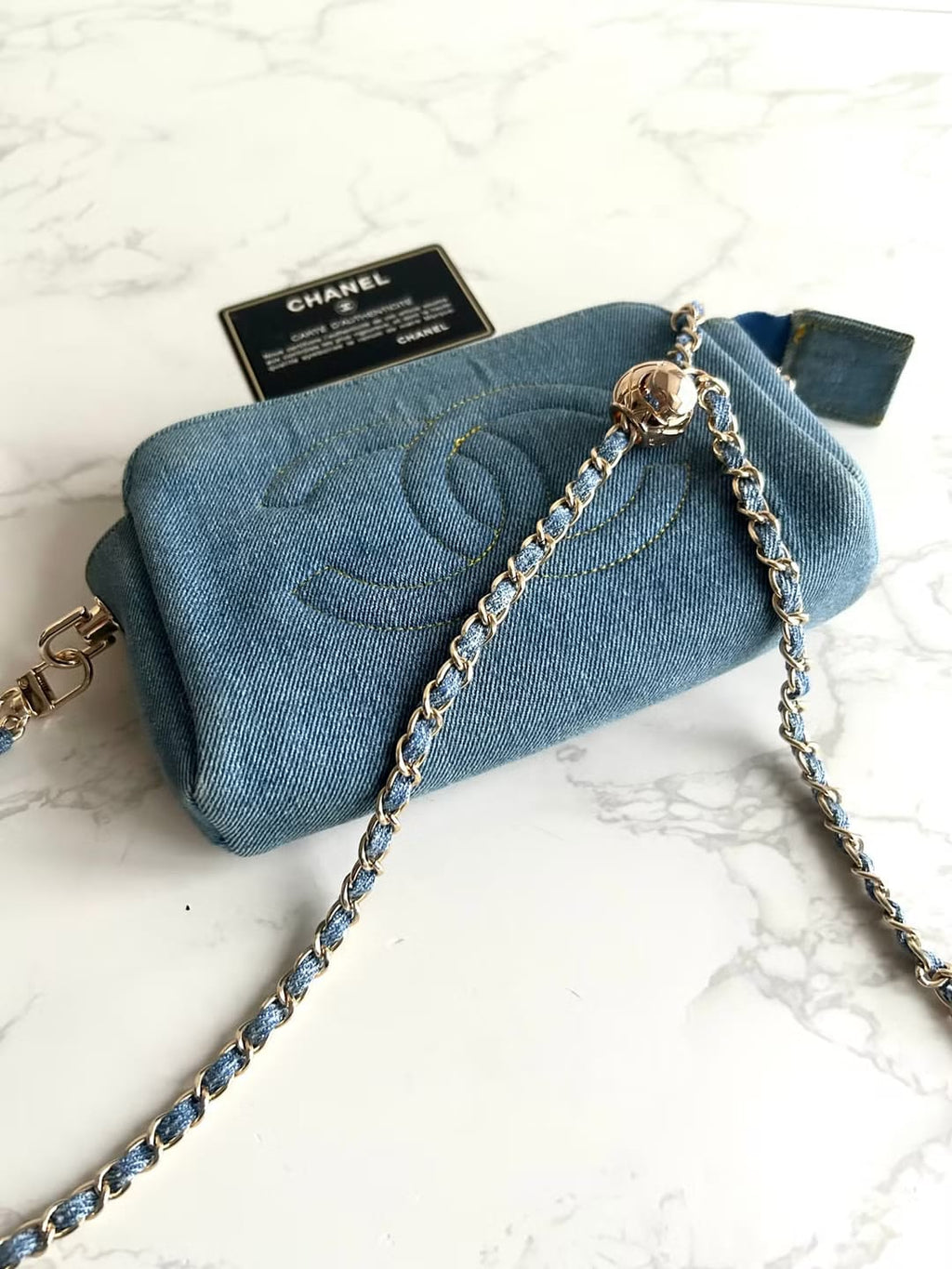 Chanel 稀有牛仔藍斜背包/單肩包/側背包
