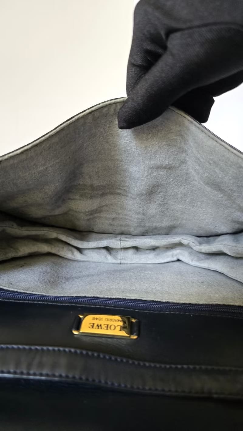 Loewe黑金色半月側背包/斜背包/單肩包