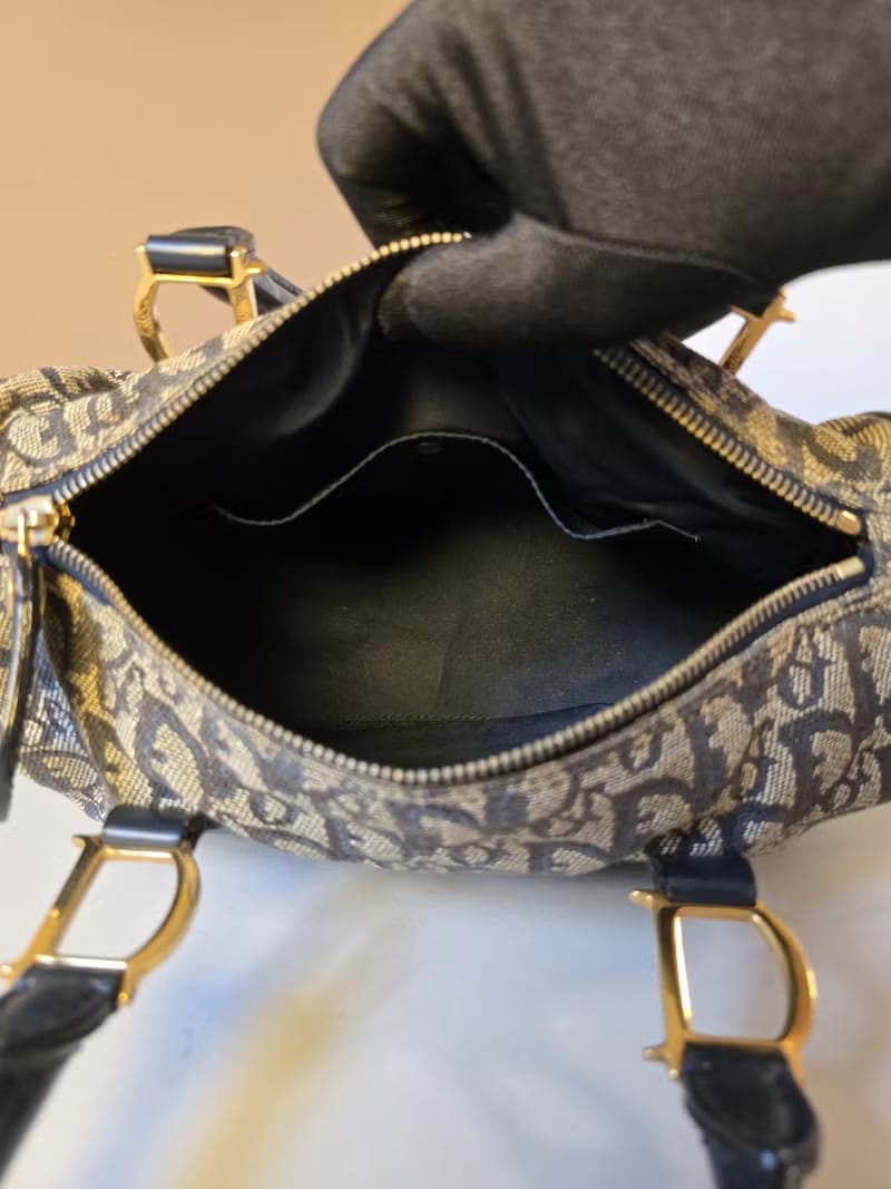 Dior黑藍色Trotter老花金扣小號波士頓/手提包