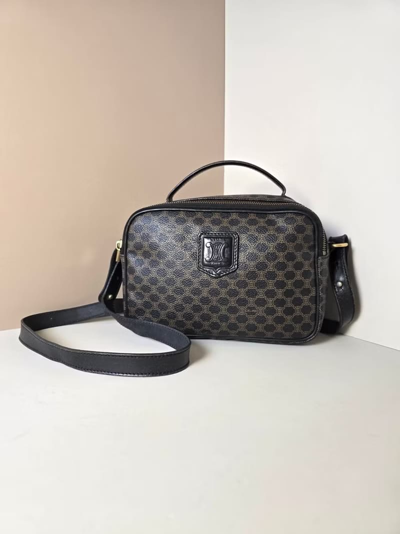 稀有中古二手Celine黑色老花皮革相機包/側背包/斜背包