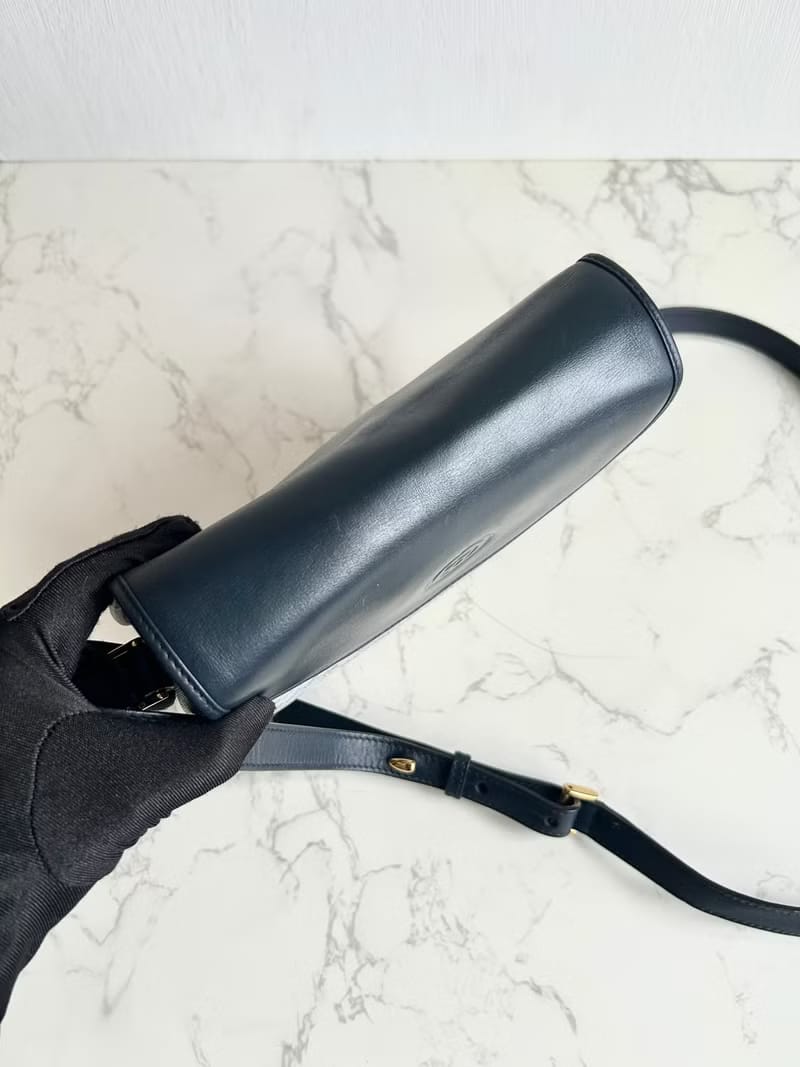 Gucci blue and black old flower half moon side backpack/oblique backpack/shoulder bag
