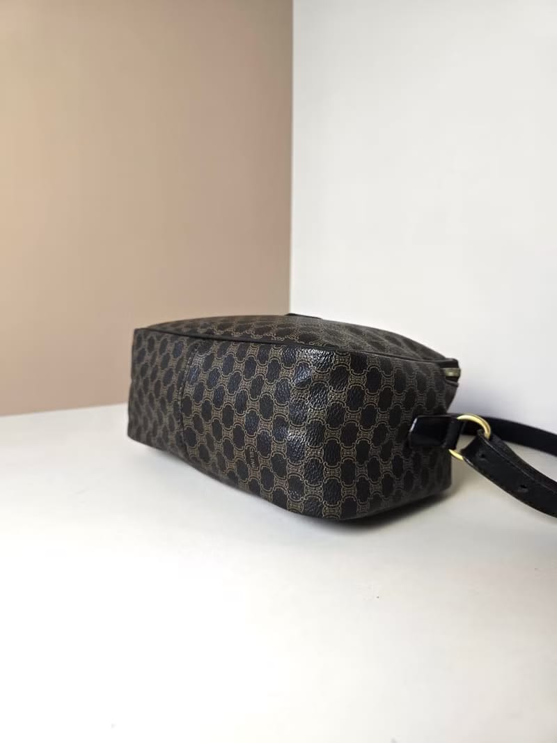 稀有中古二手Celine黑色老花皮革相機包/側背包/斜背包