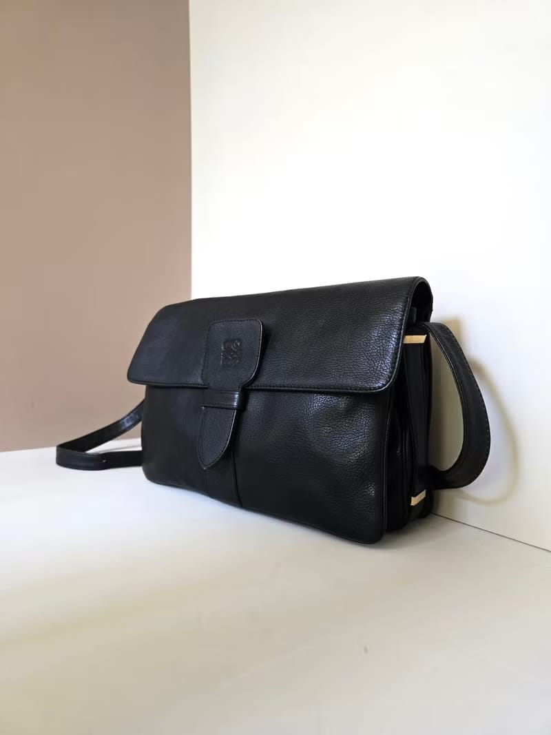 Loewe黑色中古翻蓋包/單肩包/斜背包