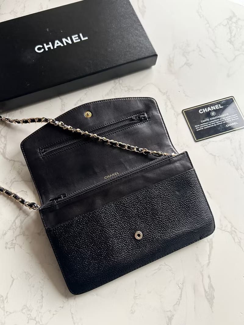 全套配件✨稀有Chanel黑色金扣魚子醬皮革WOC/側背包/斜背包/錢包