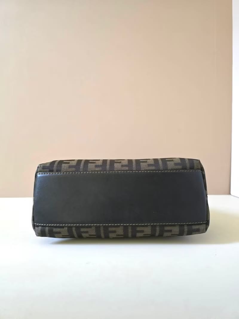 Fendi 小貝殼Alma黑咖啡色老花包/側背包/斜背包