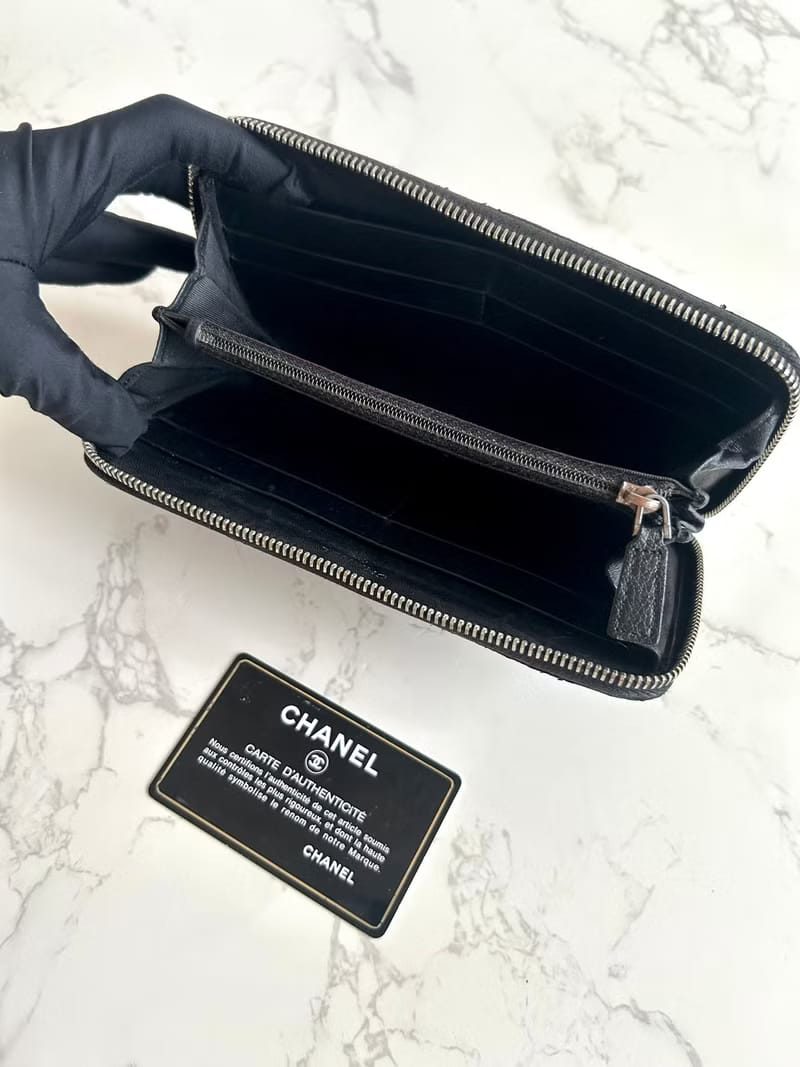 Chanel黑色銀扣Matelasse長錢包/長夾