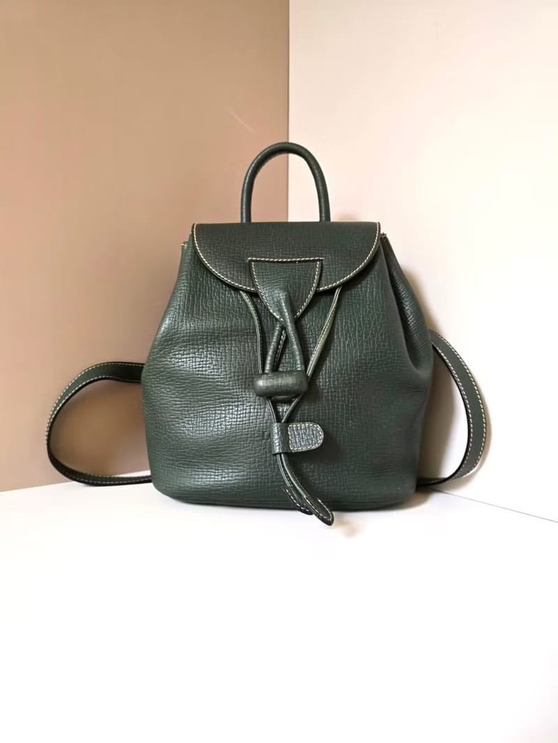 Loewe 橄欖綠旋轉扣後背包 雙肩包