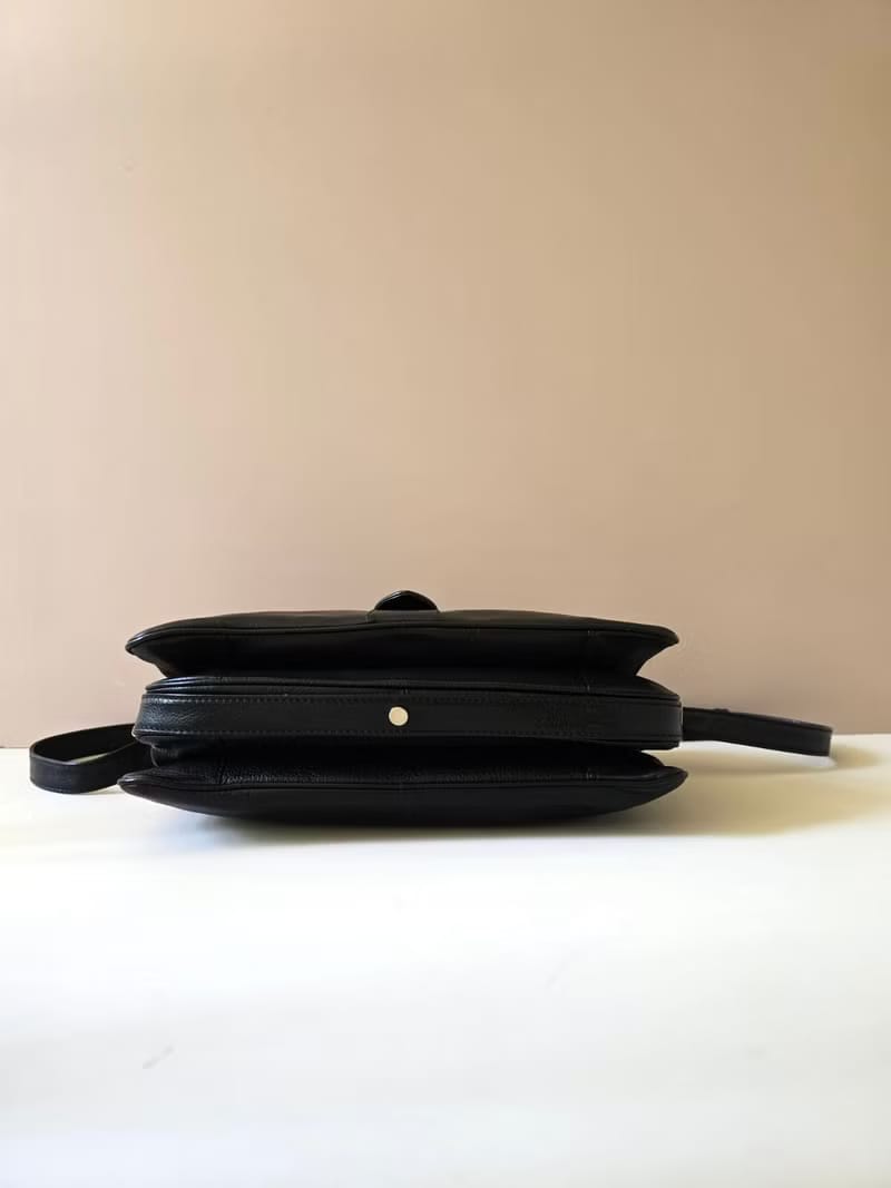 Loewe黑色中古翻蓋包/單肩包/斜背包