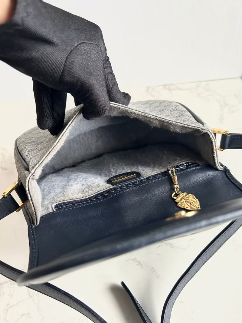 Gucci blue and black old flower half moon side backpack/oblique backpack/shoulder bag