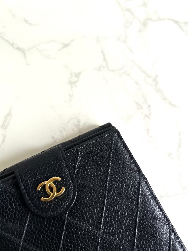 中古二手Chanel雙面魚子醬皮革黑色短夾